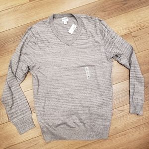 Men's V-Neck sweater